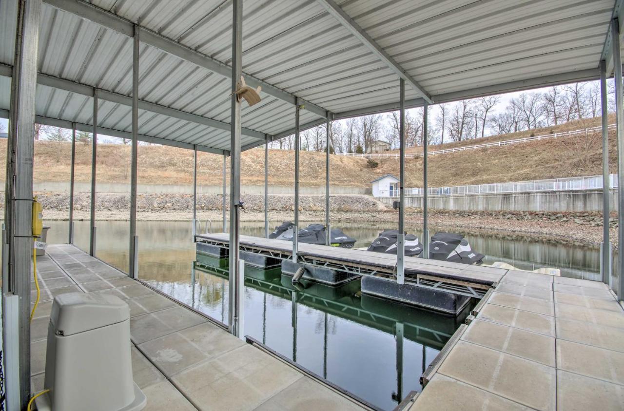Breezy Lake Ozark Escape Dock, Slip And Pool! Exterior foto